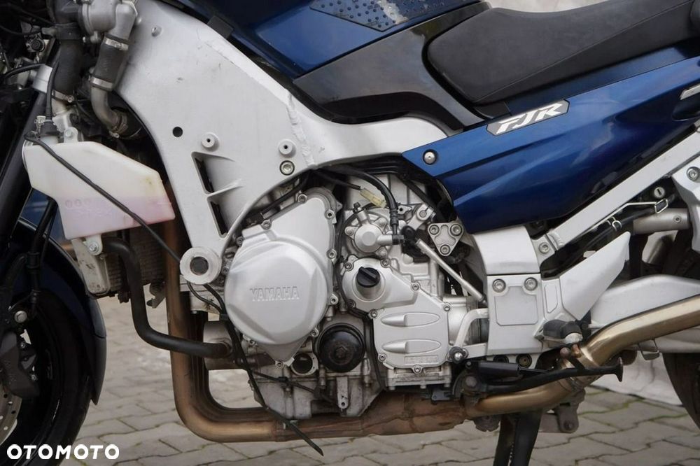 Yamaha FJR - 17