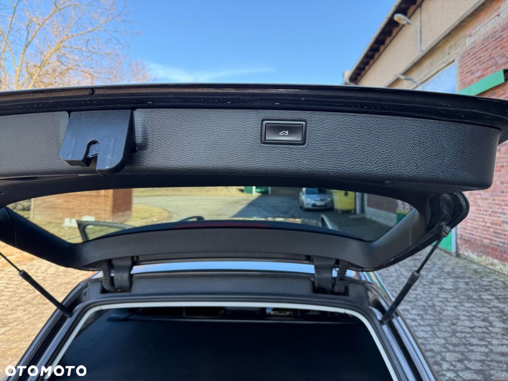 Volkswagen Passat 2.0 TDI DPF 4Mot Highline - 9