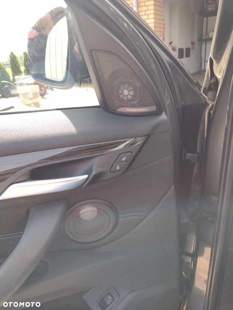 BMW X1 xDrive20d Sport Line - 10