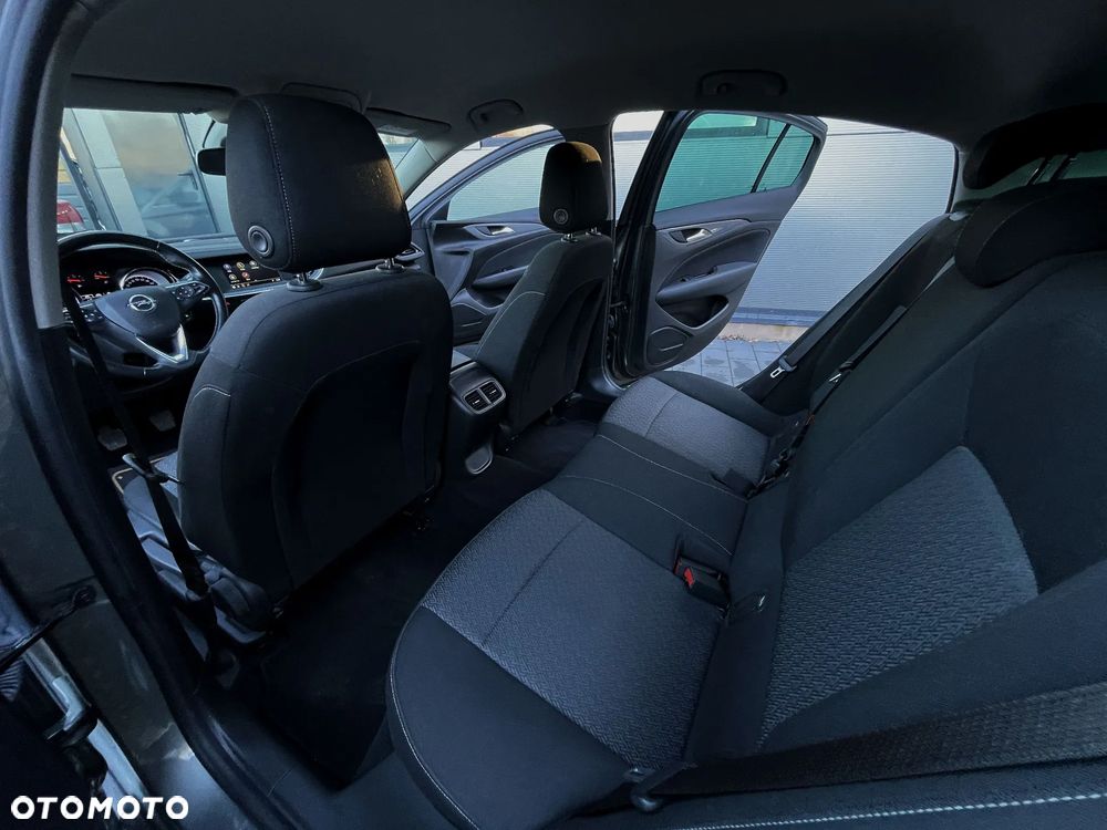 Opel Insignia 1.6 Innovation - 17