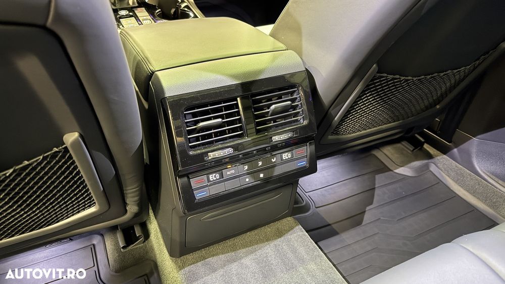 Volkswagen Touareg V6 TSI eHybrid PHEV Elegance - 36