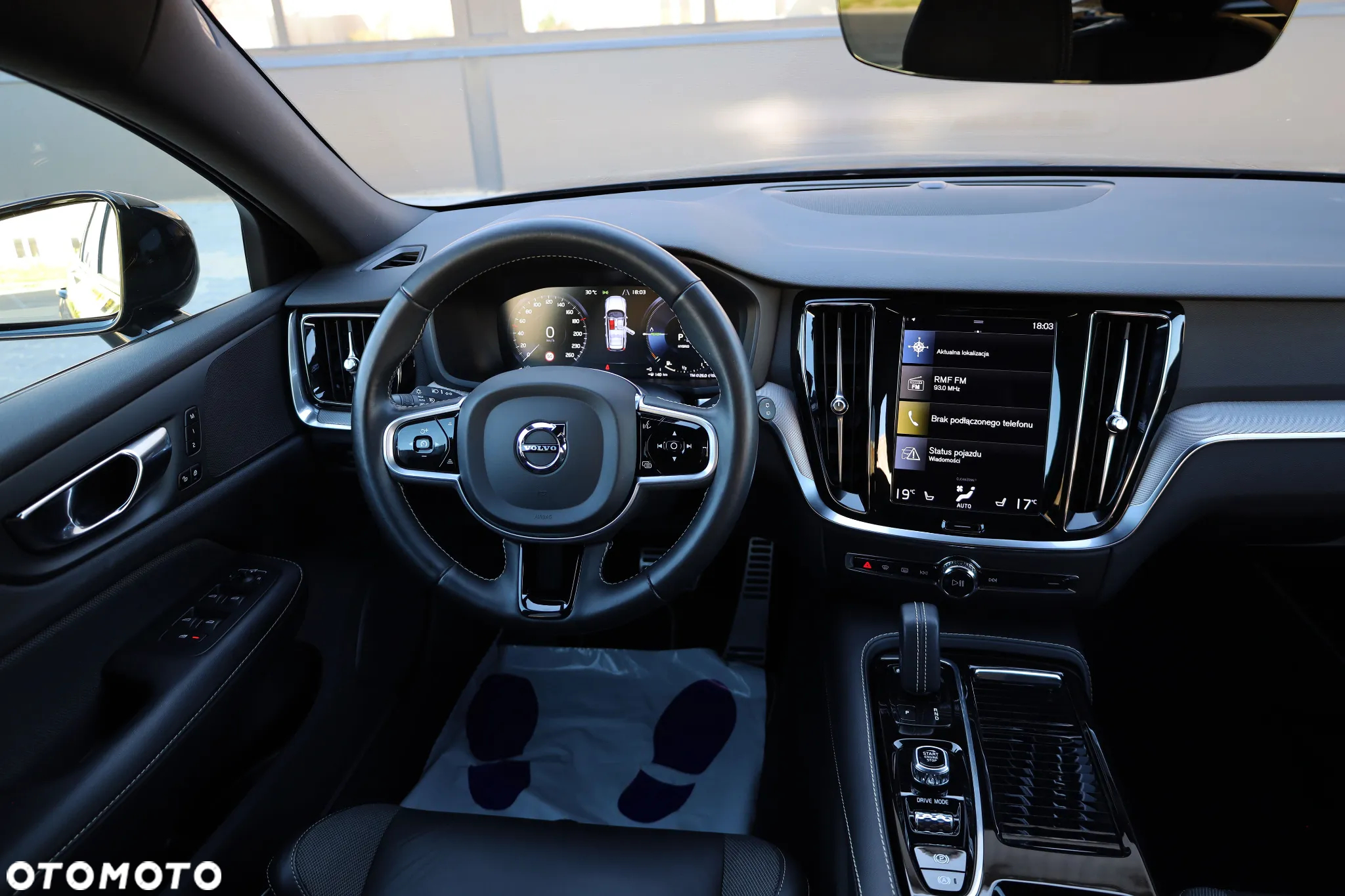 Volvo V60 T6 AWD Recharge Geartronic RDesign - 27