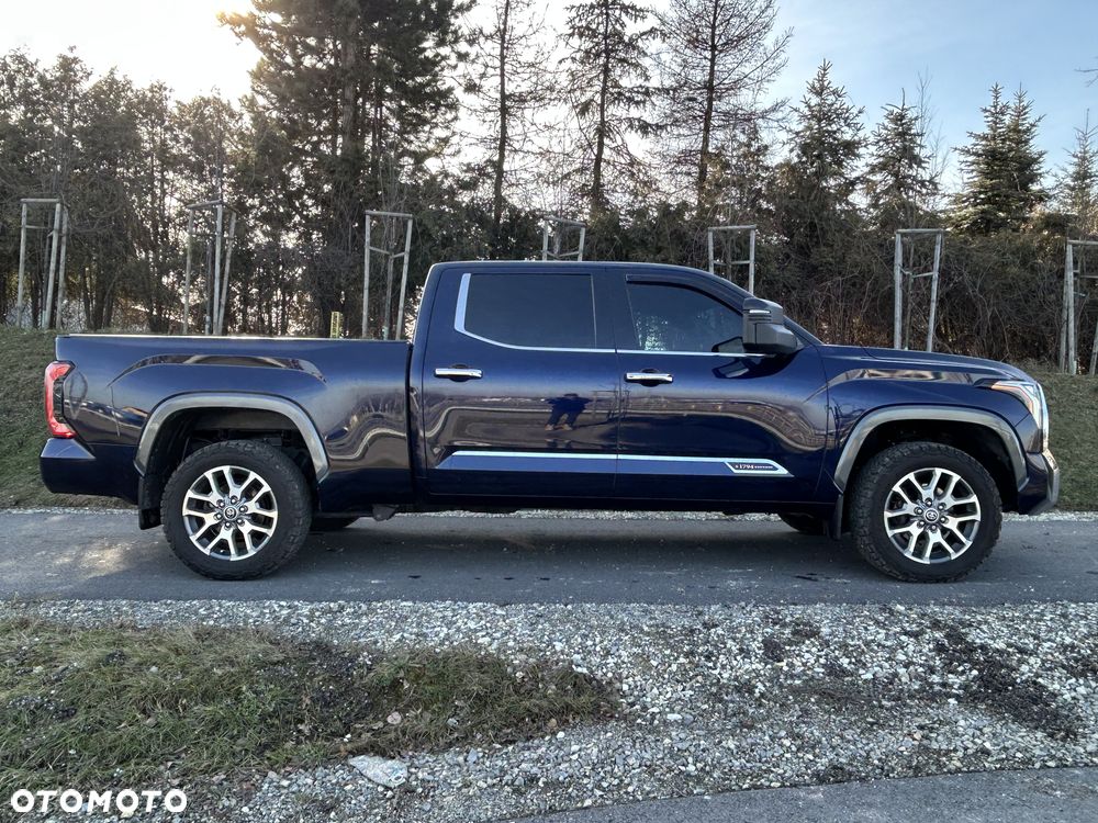 Toyota Tundra - 1