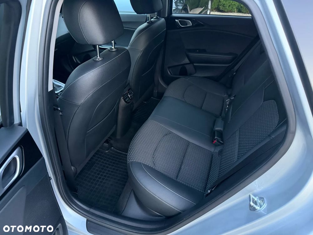 Kia Ceed 1.6 CRDi mHEV L DCT - 6