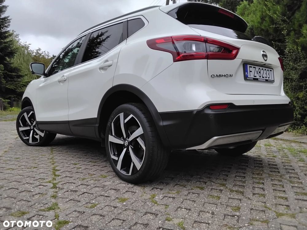 Nissan Qashqai 1.6 DCi 4x4 Tekna+ - 4
