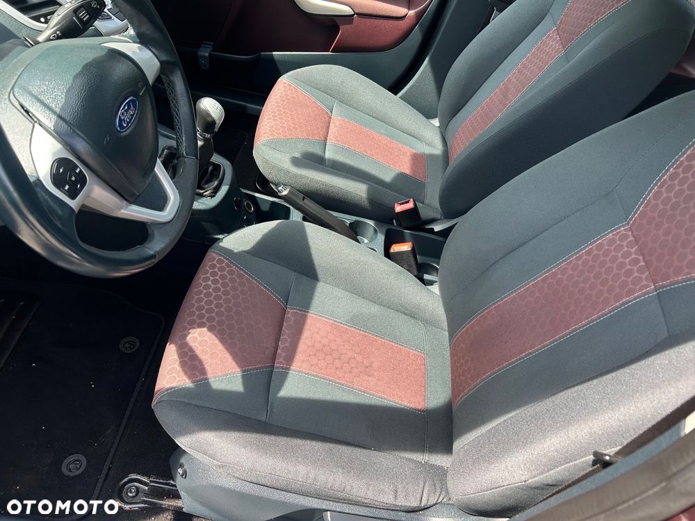 Ford Fiesta 1.4 Titanium - 10