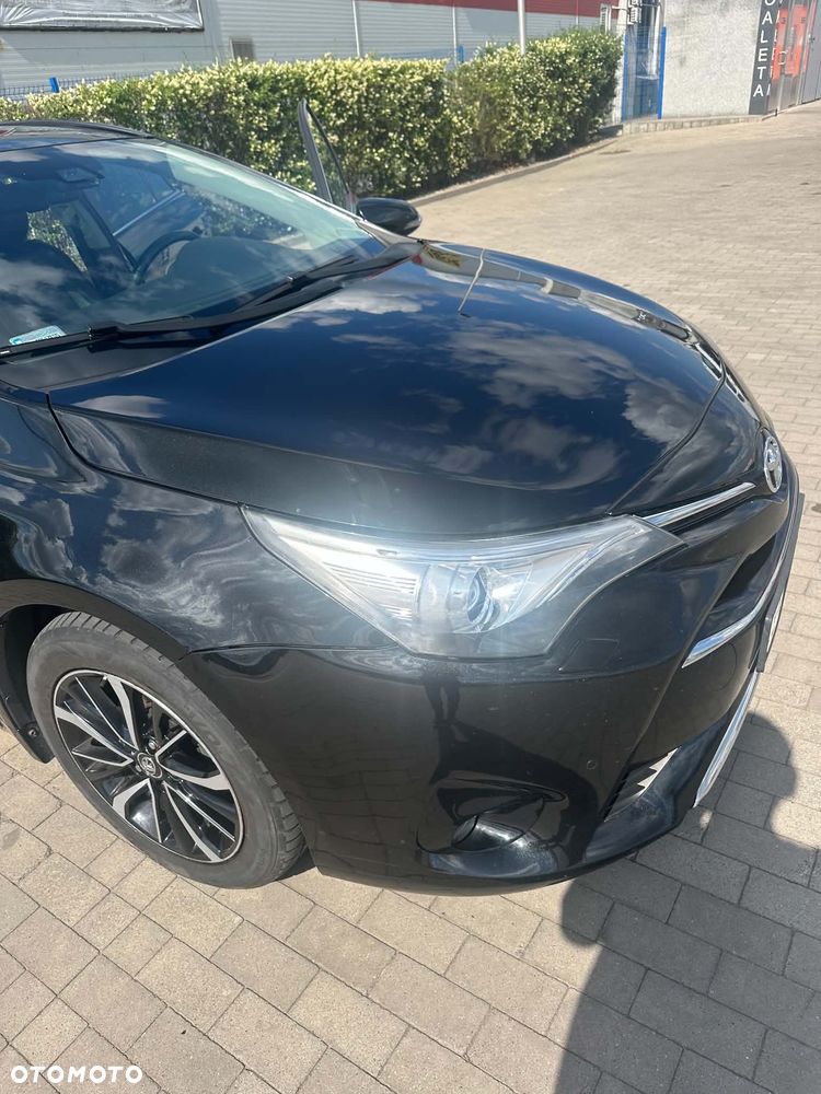 Toyota Avensis 2.0 Prestige MS - 17