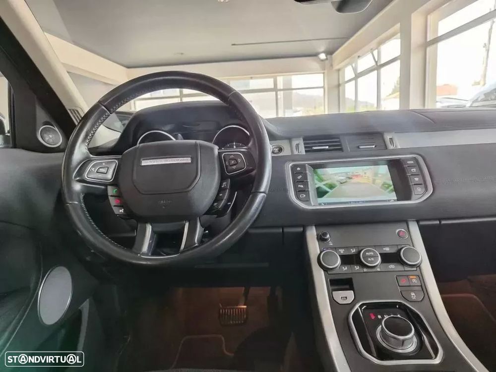 Land Rover Range Rover Evoque - 30