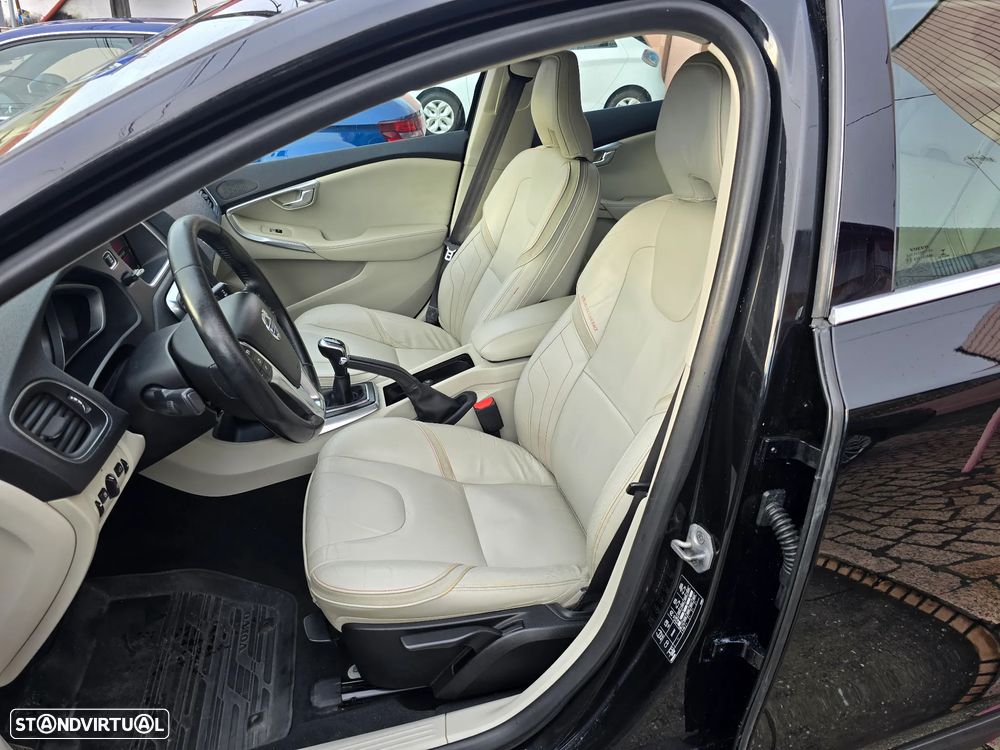 Volvo V40 Cross Country D3 Ocean Race - 20