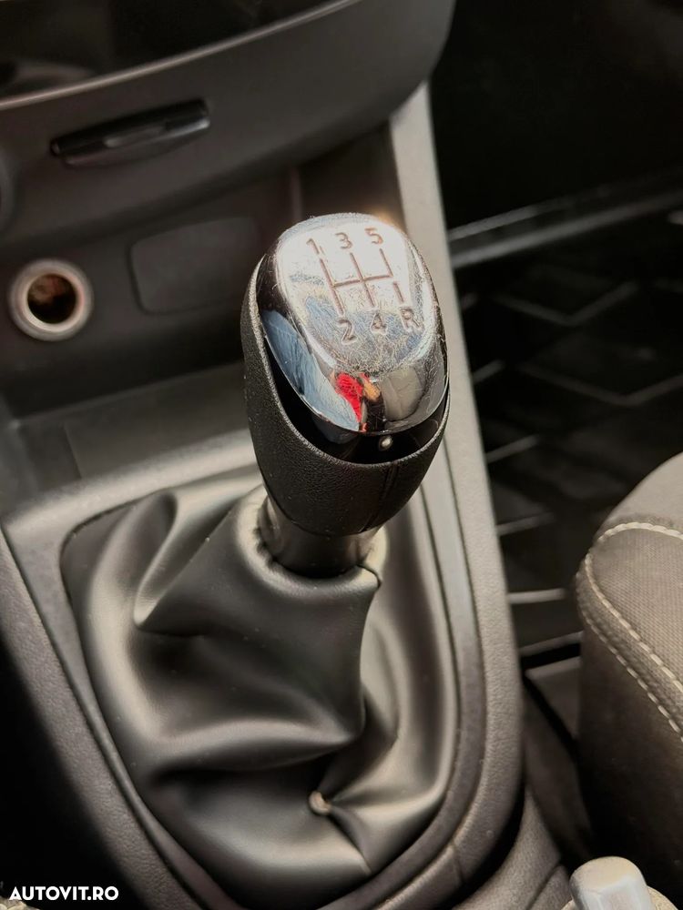 Renault Clio dCi 75 Stop & Start Life - 19