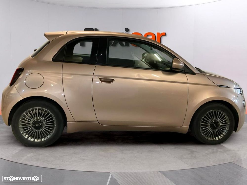 Fiat 500e 42 kWh Icon — fotografia 9