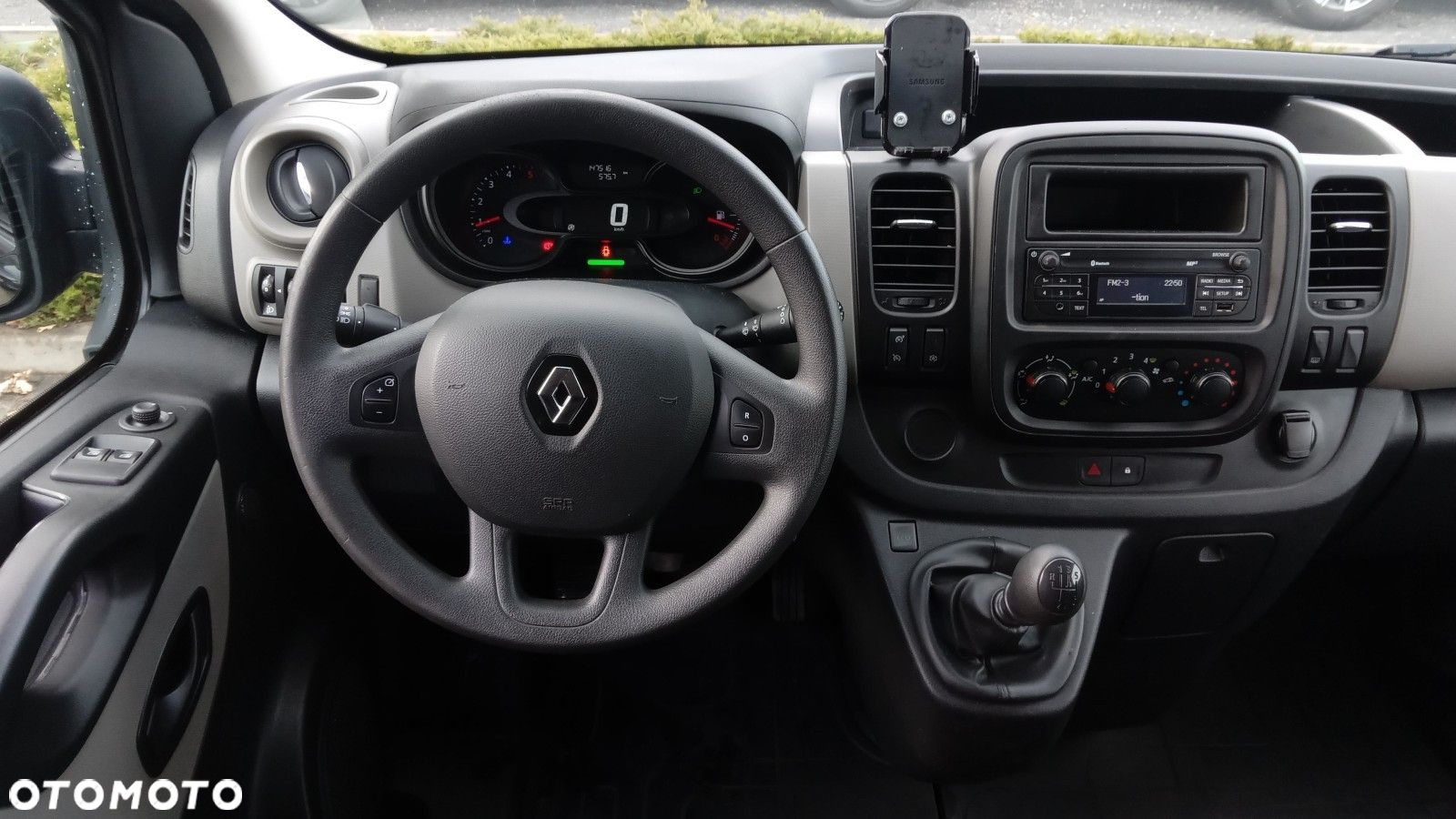 Renault Trafic - 12