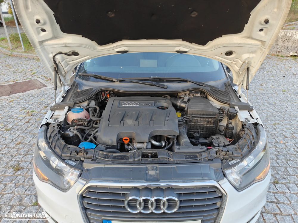 Audi A1 Sportback 1.6 TDI S-line - 8
