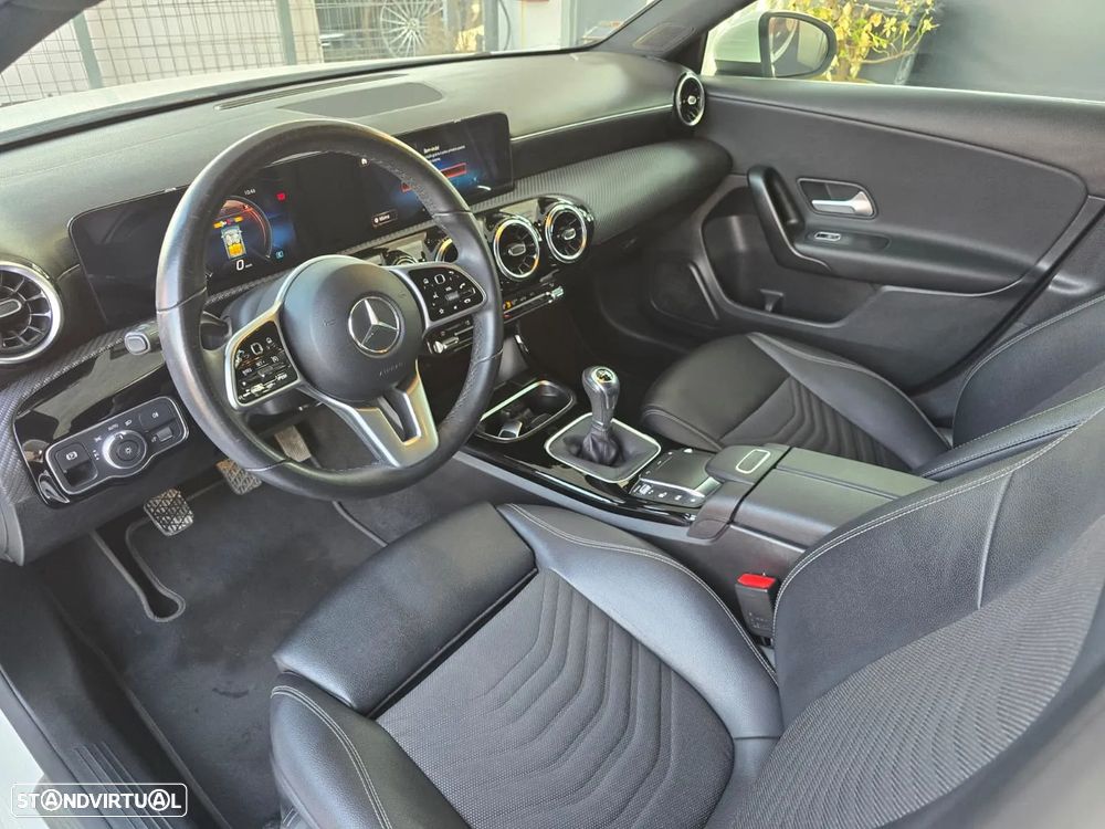Mercedes-Benz A 180 d Style Plus - 8