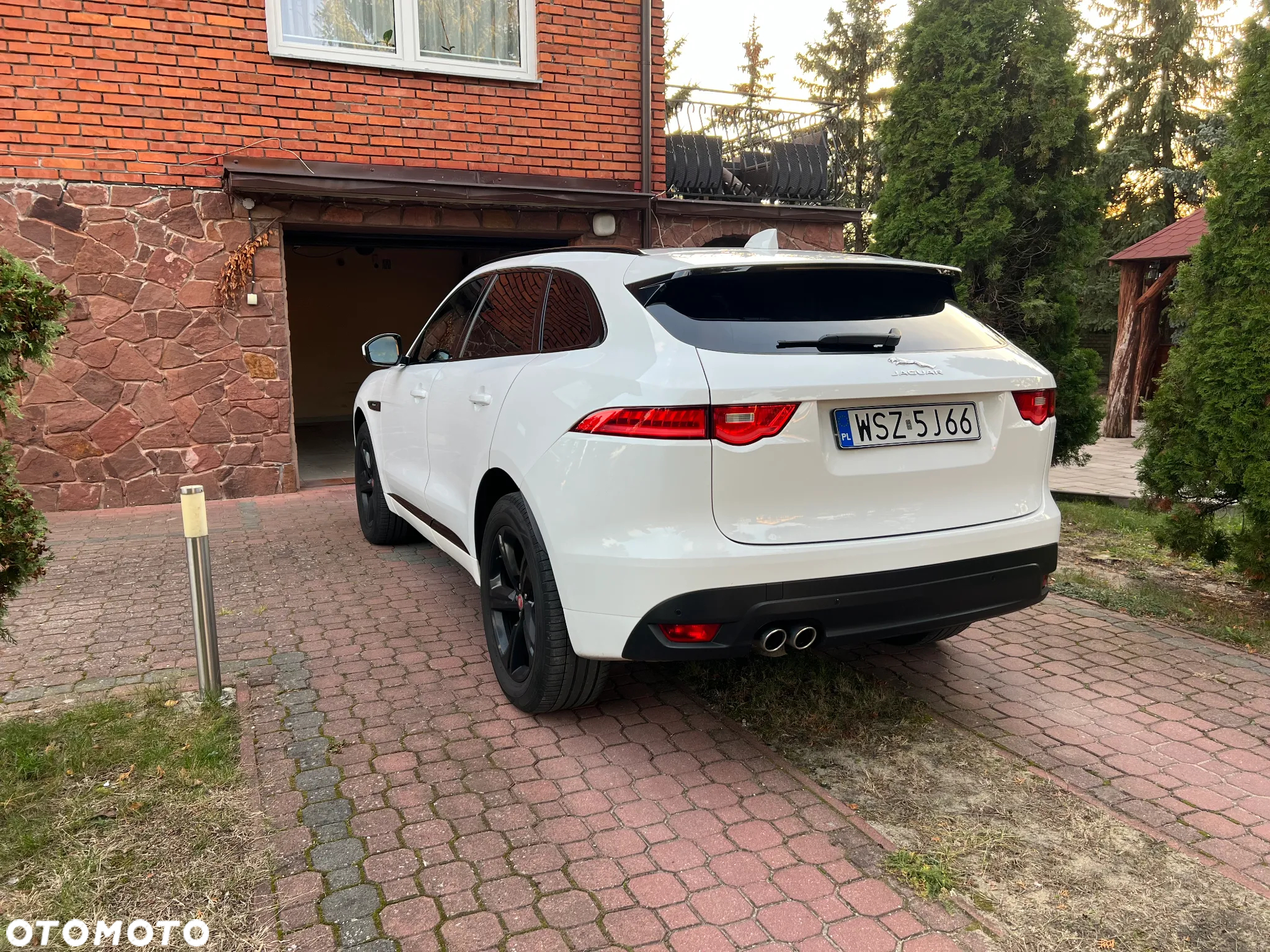 Jaguar F-Pace 2.0 i4D AWD R-Sport - 5