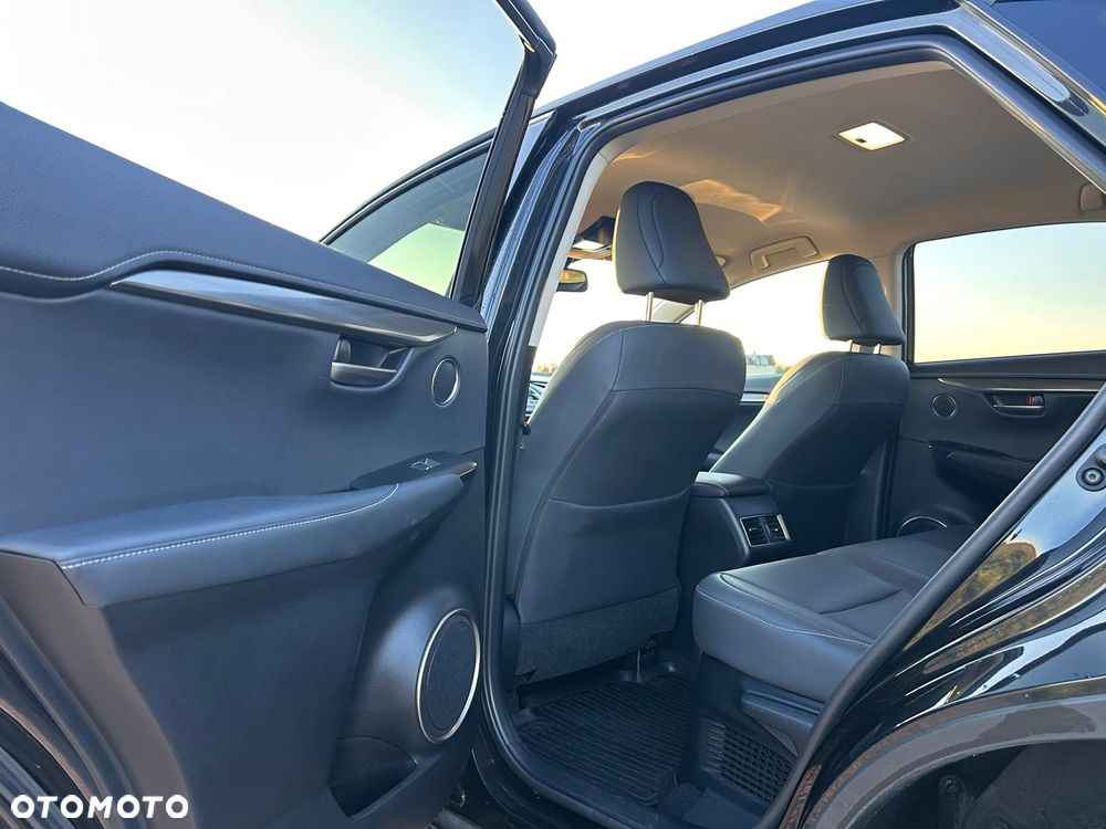 Lexus NX 300h F Impression AWD - 19