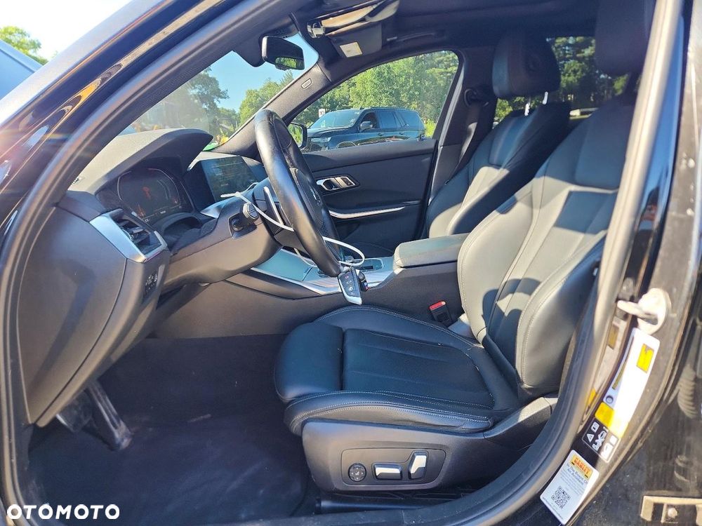 BMW Seria 3 330i xDrive M Sport - 7