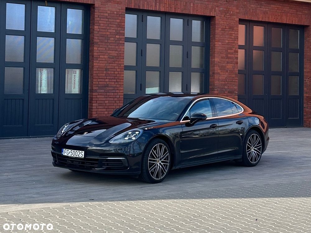 Porsche Panamera 4 - 1