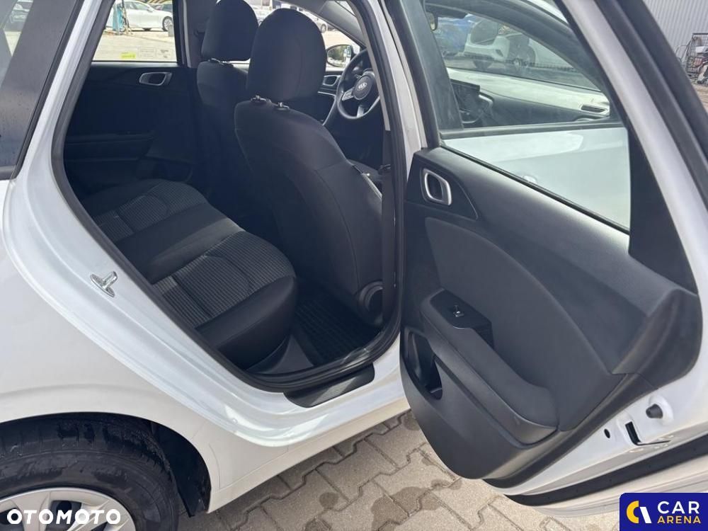 Kia Ceed - 22
