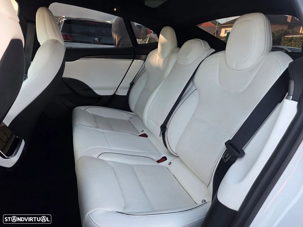 Tesla Model S Plaid AWD - 24