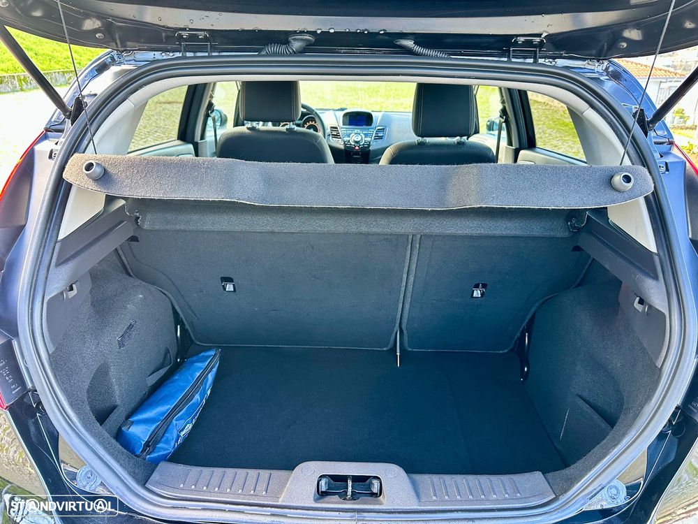 Ford Fiesta 1.5 TDCi Titanium - 27