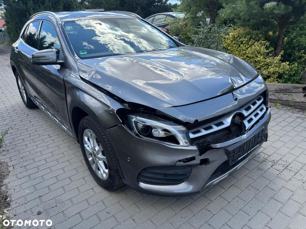 Mercedes-Benz GLA 250 4-Matic AMG Line - 5