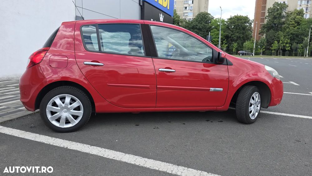 Renault Clio III 1.2 16V Dynamique - 3