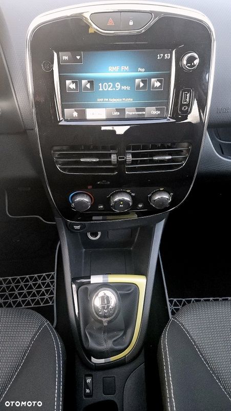 Renault Clio 1.2 16V 75 Expression - 22