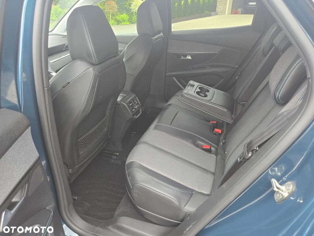 Peugeot 3008 225 e-EAT8 Allure Pack - 11