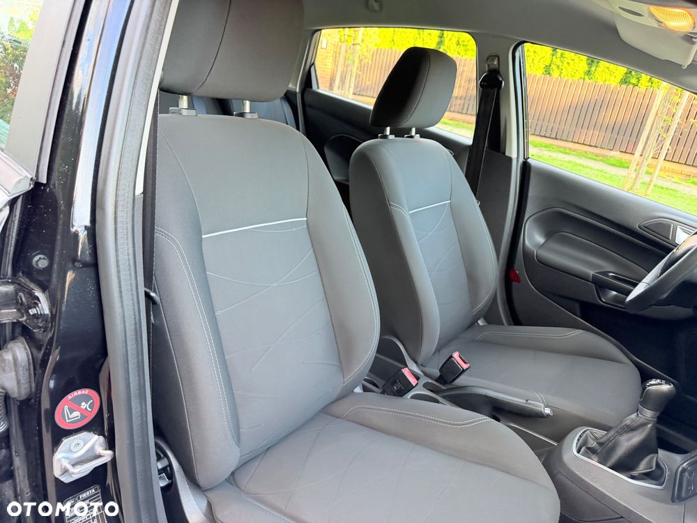 Ford Fiesta - 22