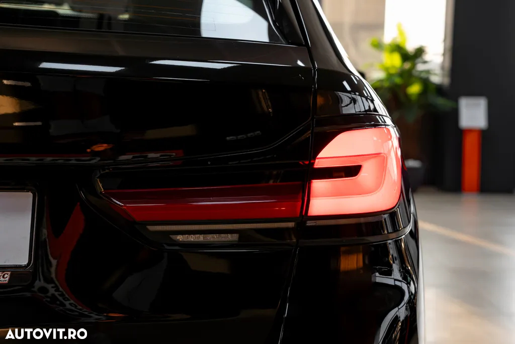 BMW Seria 5 520i Touring Aut. Luxury Line - 19