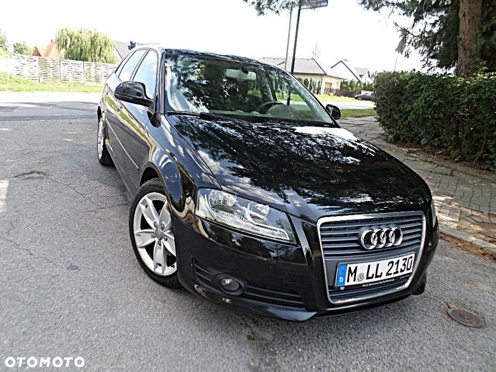 Audi A3 Sportback 2.0 TDI DPF Ambiente - 2