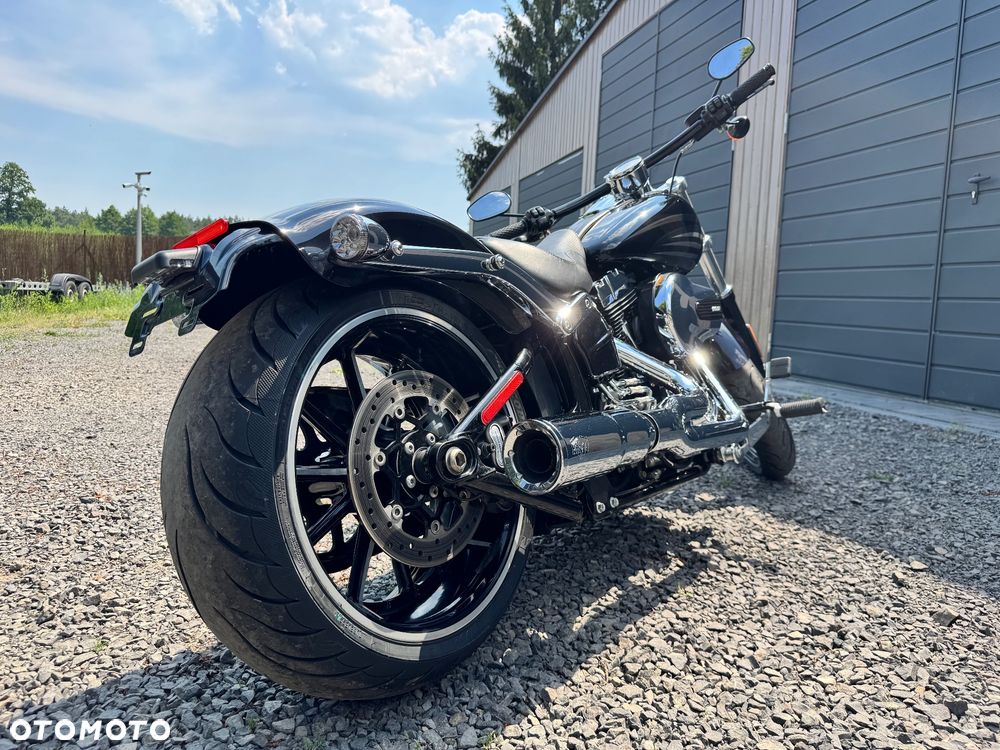 Harley-Davidson FXSB Breakout - 9