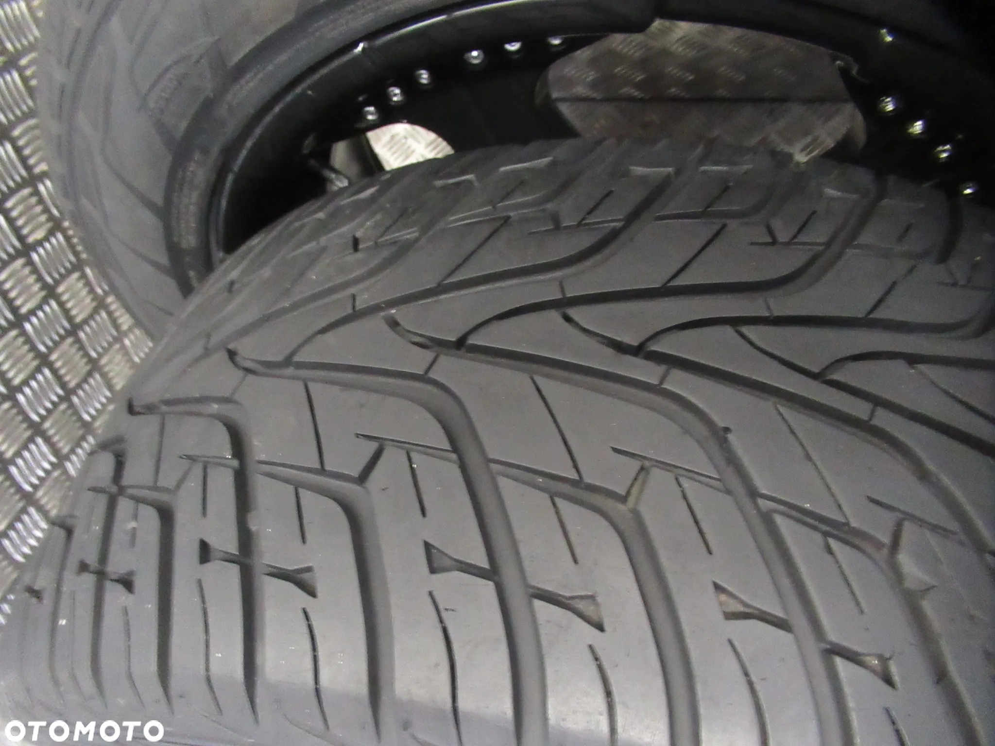 Koła Dodge Durango Ram Jeep Grand Cherokee 9Jx20 ET +10 5x127  5x139,7 - 11