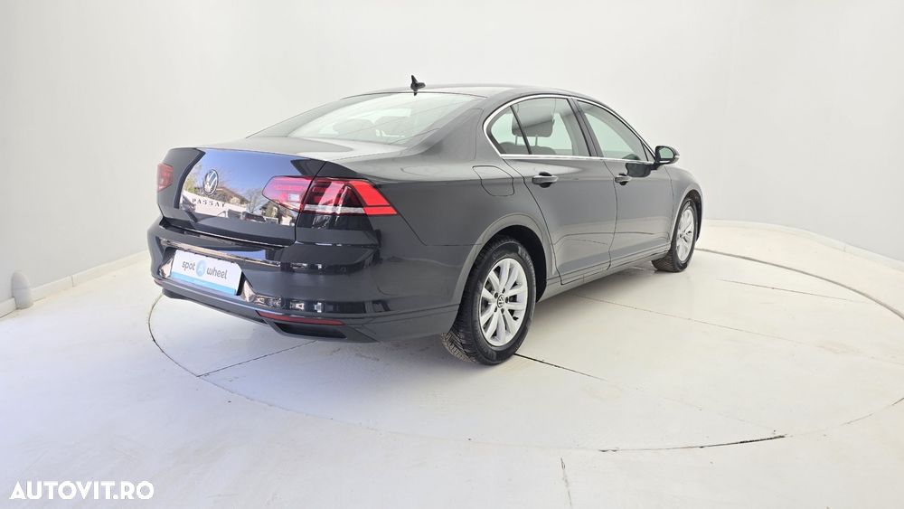 Volkswagen Passat 2.0 TDI DSG Comfortline - 6