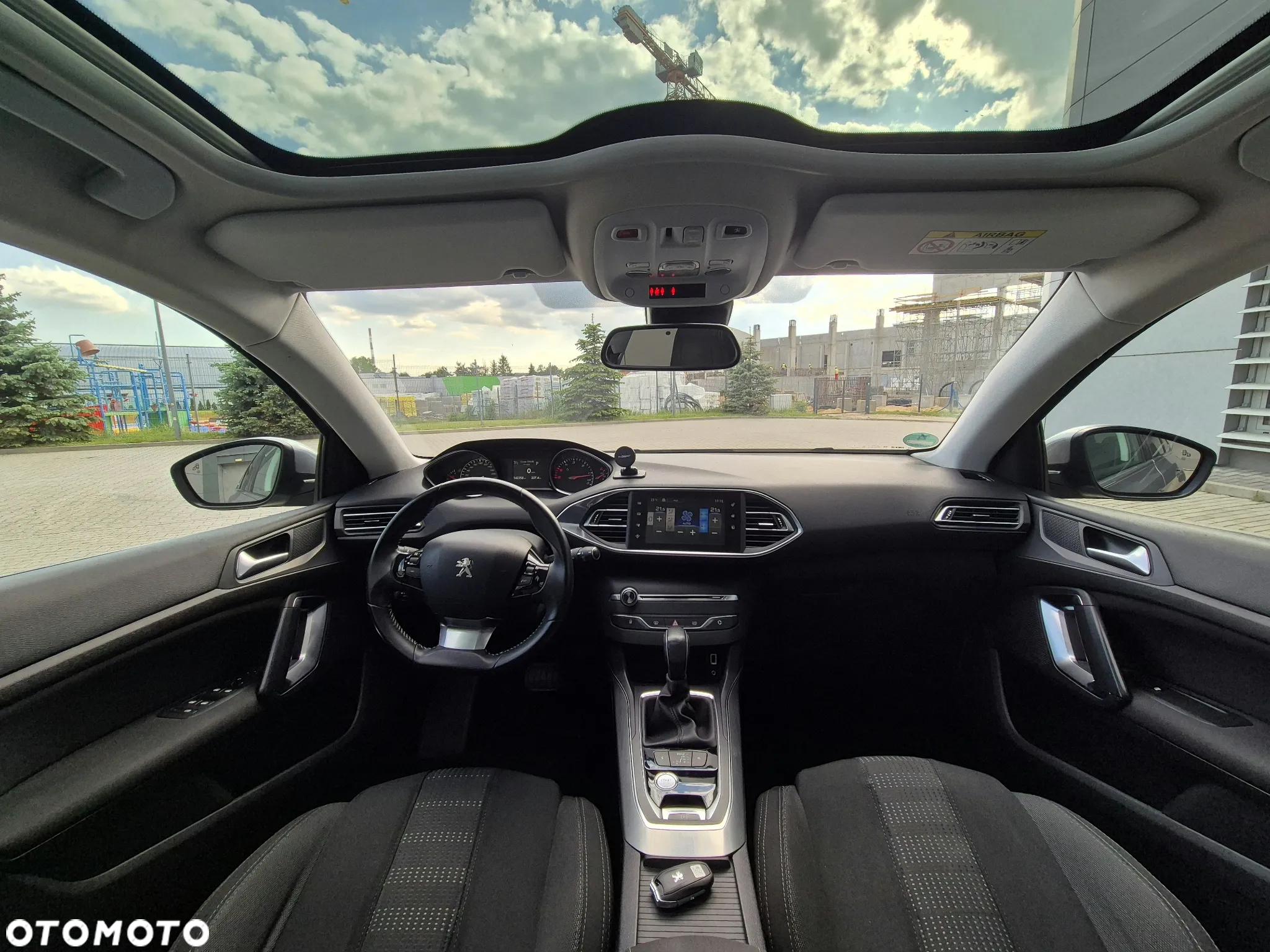 Peugeot 308 SW BlueHDi 150 Automatik Stop & Start Allure - 23