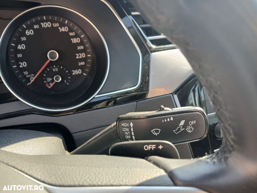 Volkswagen Passat 1.5 TSI ACT DSG Comfortline - 10