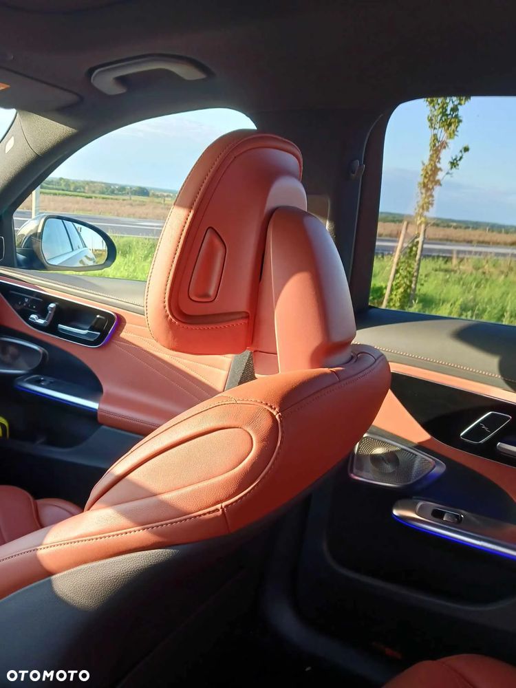 Mercedes-Benz Klasa C 300 T 9G-TRONIC AMG Line - 21
