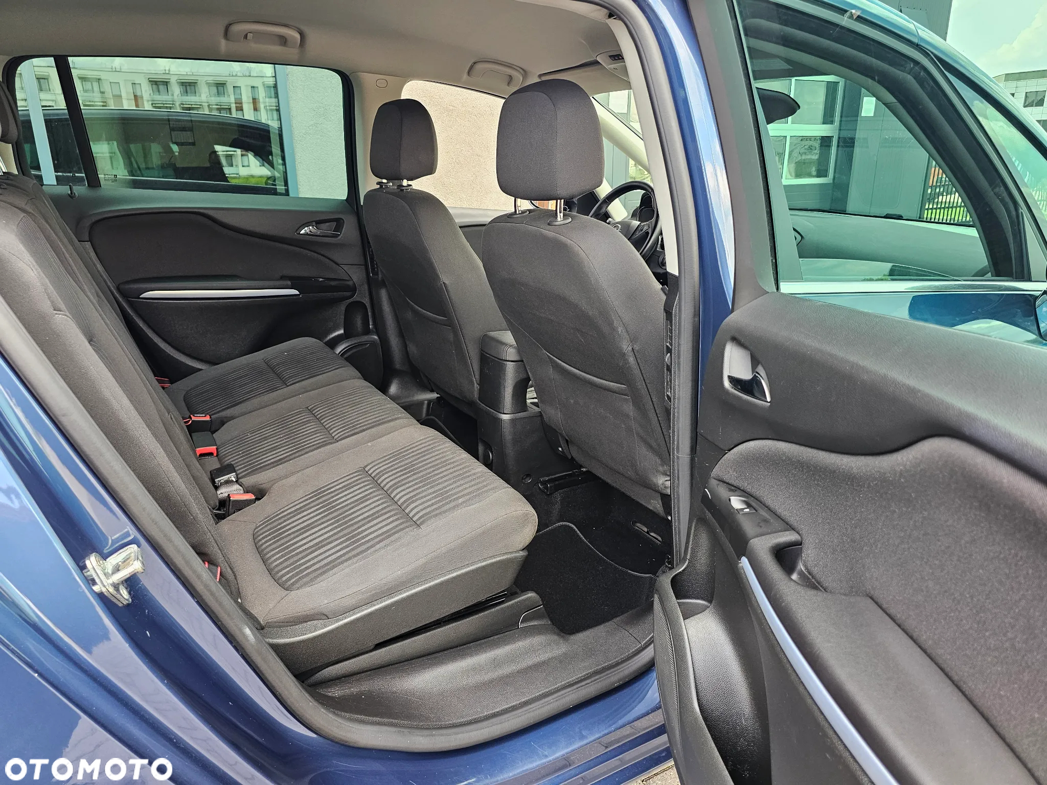 Opel Zafira Tourer 1.6 ECOTEC DIT ecoFLEX Start/Stop Active - 5