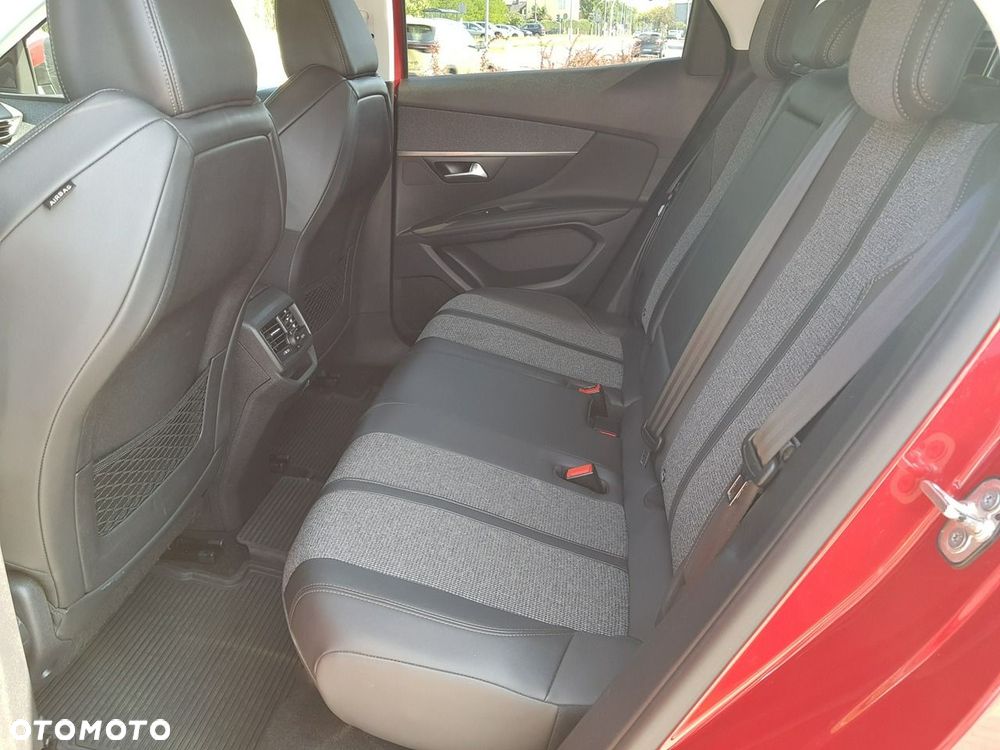 Peugeot 3008 1.5 BlueHDi Allure S&S EAT8 - 11