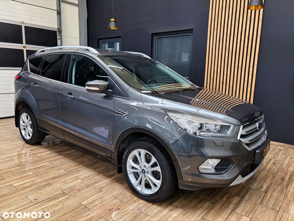 Ford Kuga 2.0 TDCi 2x4 Titanium - 5