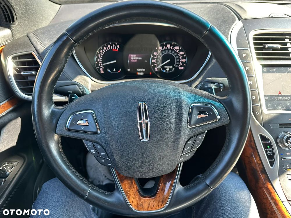 Lincoln MKX - 11