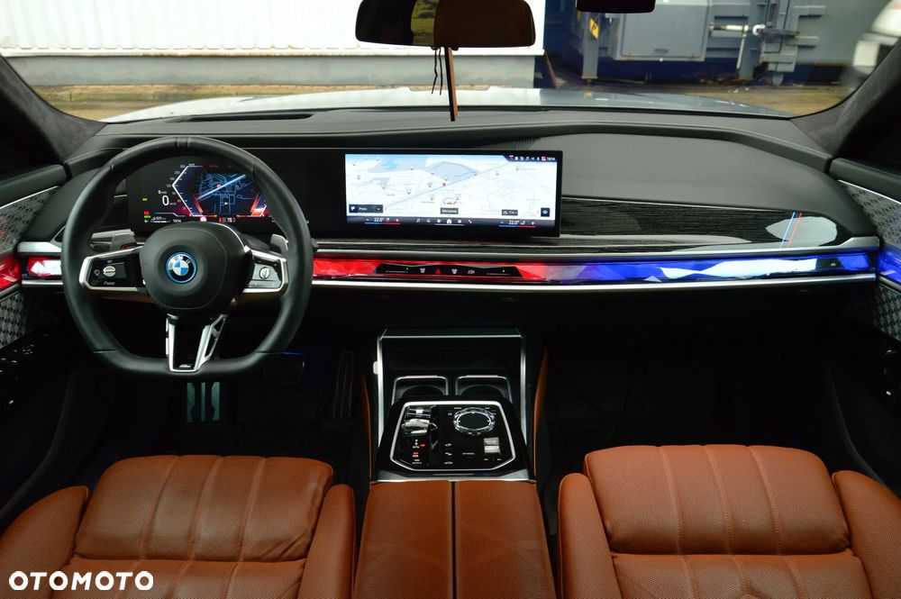 BMW Seria 7 750e PHEV xDrive M Sport sport - 3