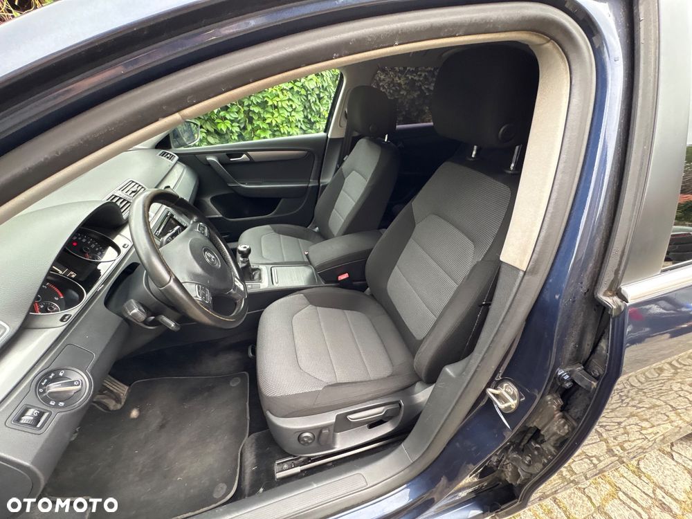 Volkswagen Passat 2.0 TDI Highline - 8