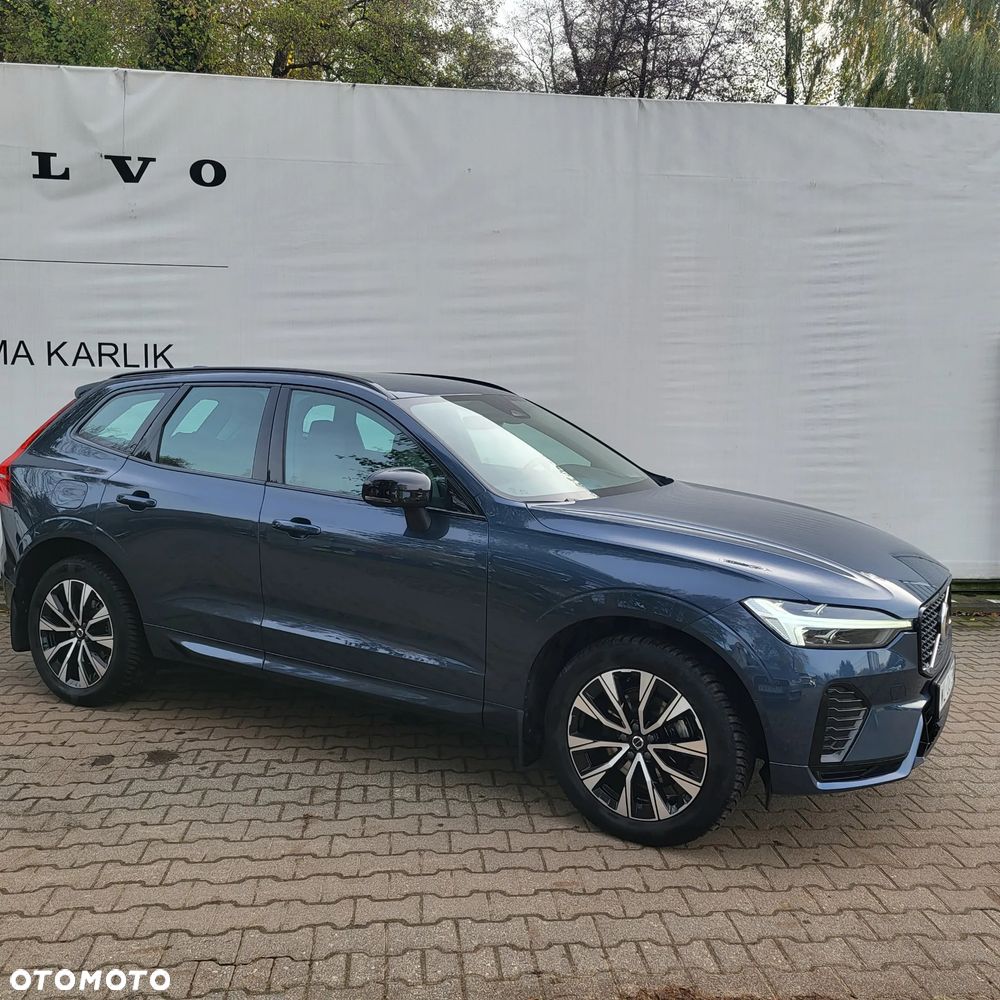 Volvo XC 60 B5 B AWD Plus Dark - 3