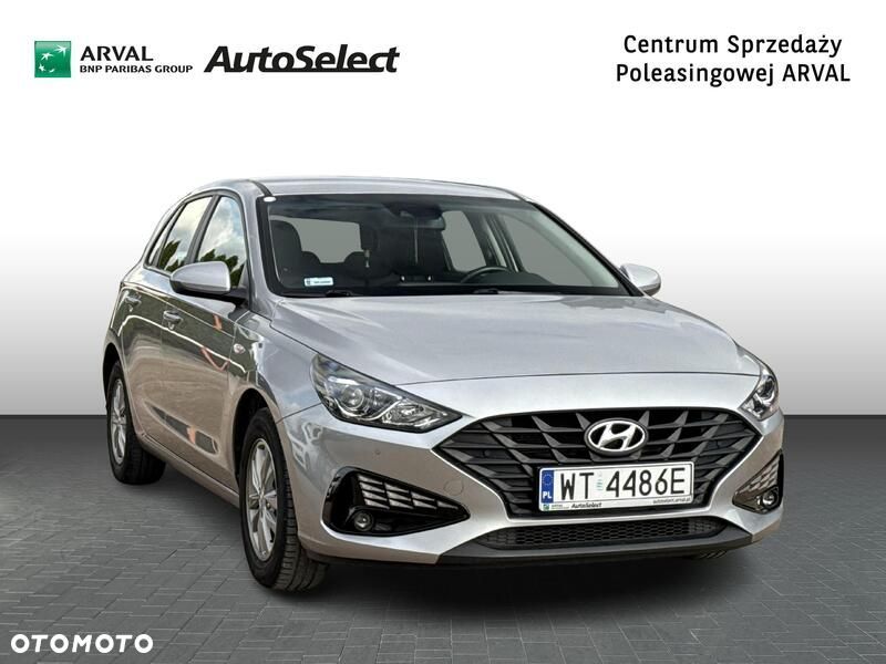 Hyundai i30 1.5 DPI Classic + - 8
