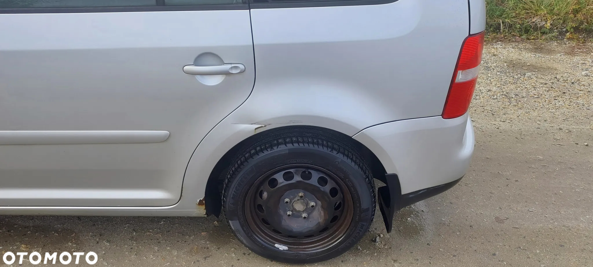 Volkswagen Touran 1.9 TDI Highline - 13