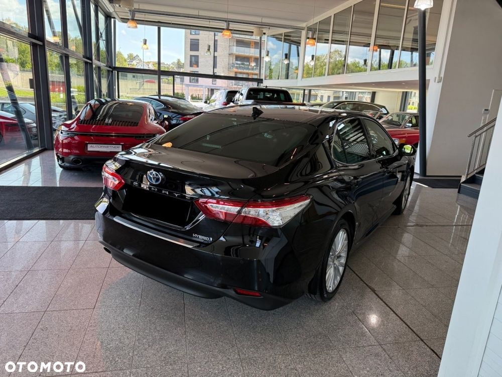 Toyota Camry 2020 photo 3