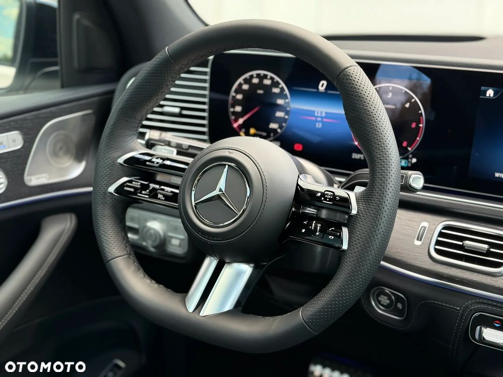 Mercedes-Benz GLE - 31