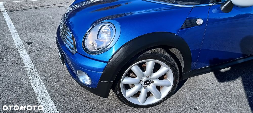 MINI Cooper Standard - 16